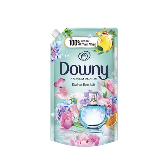 VN-LS-044 Nước Xả Vải Đóa Hoa Thơm Mát Downy 1.35l